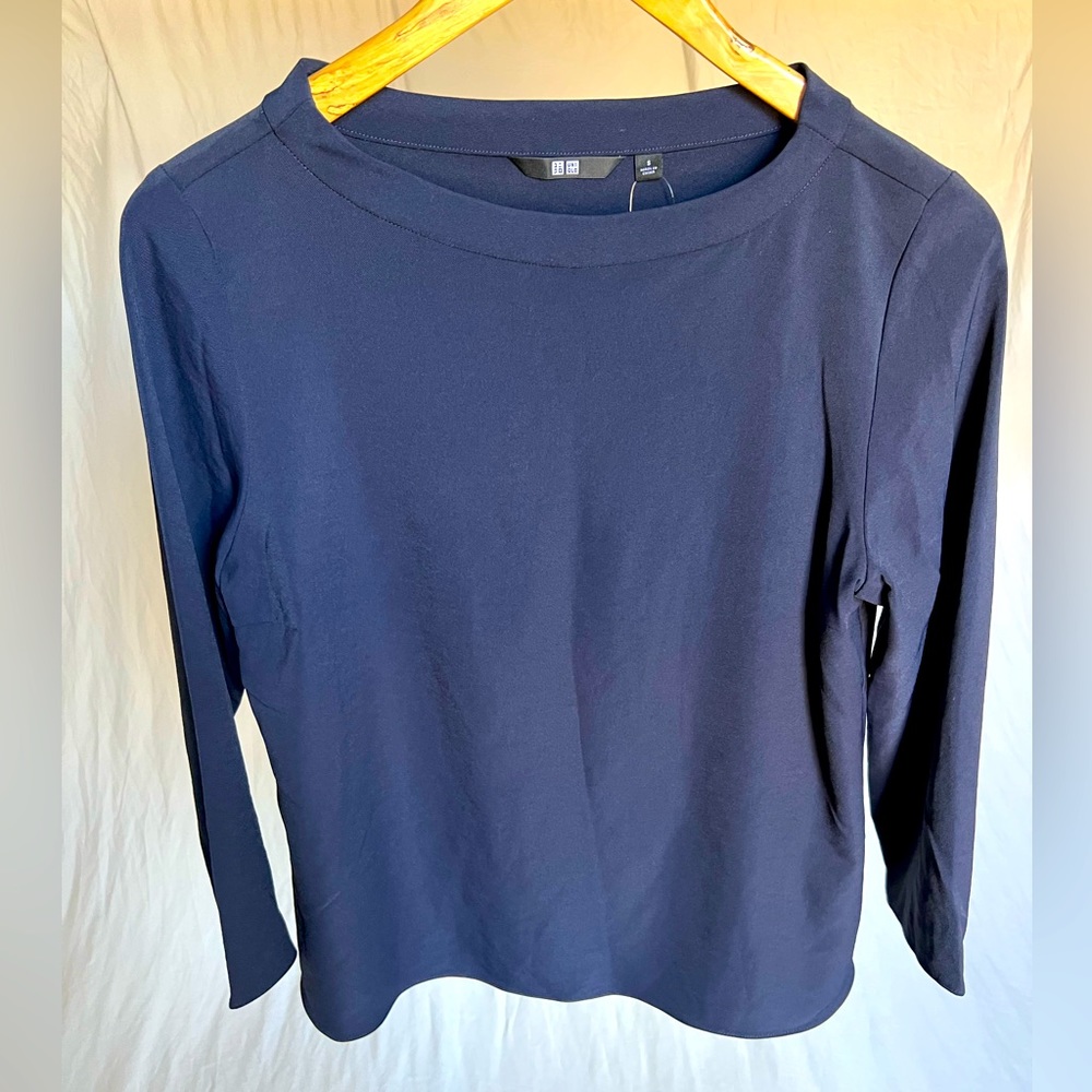 NWT — Uniqlo boatneck drape blouse 3/4 sleeve navy blue S